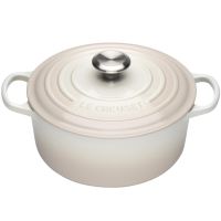 Le Creuset 24cm Cast Iron Round Casserole Meringue