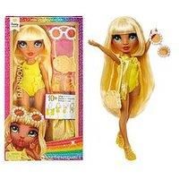 Rainbow High Swim & Style - Sunny (Yellow) - 28 cm Doll with Shimmery Wrap to Style 10+ Ways - Removable Swimsuit, Sandals, Fun Play Accessories - Kids Toy - Great for Ages 4-12 Years