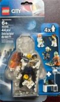 Lego City 40345 Mars Exploration Minifigures pack Brand New and sealed 44 pieces