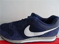Nike MD Runner 2 trainers shoes 749794 410 uk 6 eu 40 us 7 NEW+BOX