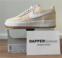 Nike Air Force 1 /'07 Prm, Men/'s Basketball Shoes, Multicolour Light Cream White Crimson Tint 000, 7 UK (41 EU)