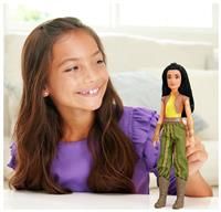 Disney Princess Dolls, New for 2023, Raya Posable Fashion Doll with Sparkling Clothing and Accessories, Disney Movie Toys, HLX22