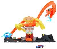 Hot Wheels City Toy Car Track Set, Pizza Slam Cobra Attack, Snake Tail Spiral Track with Randomizer, 1 Vehicle in 1:64 Scale, HTN81