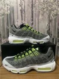 NIKE AIR MAX 95 KIM/JONES MENS SIZE UK 6 EU 40 US 7 DD1871-002 BLACK/VOLT
