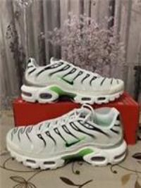 wmns nike air max plus size uk5.5 eu 39 us 8 DN6997-100 summit-white/black