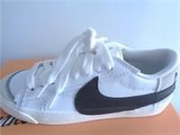 Nike Blazer Low '77 Jumbo Men's Shoes - White