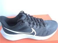NIKE Women/'s Air Zoom Pegasus 39 Sneaker, Black/White-DK Smoke Grey, 4 UK