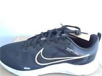 Nike Downshifter 12 - Black/White