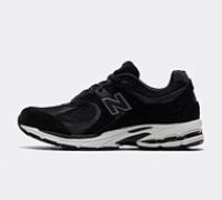New Balance 2002R Trainer - Black - Size 7