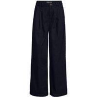 Lightweight Wide Leg Pleated Jeans