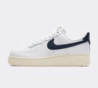 Nike Womens Air Force 1 '07 FlyEase Trainer - White - Size 3