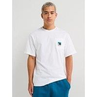 The North Face Men'S Mountain Logo Relaxed Pocket T-Shirt - White