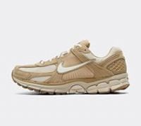 Nike Zoom Vomero 5 Trainer - Brown - Size 7