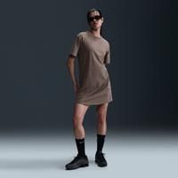 Nike Sportswear Essential DV7882-233 Women/'s Short Sleeve T-Shirt Dress, Mink Brown/Mink Brown, M