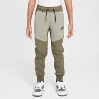 Nike Sportswear Tech Fleece Older Kids' Joggers - Green - Cotton/Polyester