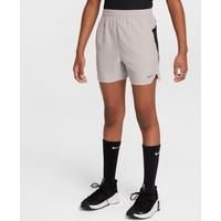Nike Multi Tech Older Kids' Dri-FIT Woven Shorts - Grey - Polyester