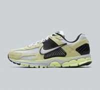 Nike Zoom Vomero 5 Men's Shoes - Yellow