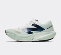 New Balance Womens FuelCell Rebel v4 Trainer - Beige - Size 3.5