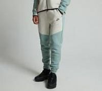 Nike Tech Fleece Jogger - Green - Size XL