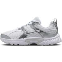 Nike V5 RNR Younger Kids' Shoes - White