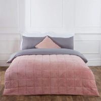Latitude Run Melik Teddy Fleece Weighted Blanket Blush W140 x L200cm