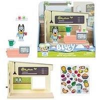 Bluey Juice Bar Playset, Includes Articulated Figure, Help Mix Delicious Juices And Smoothies In The Blender, Includes Fun Fruit Stickers To Decorate The Juice Bar