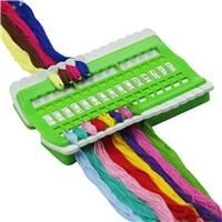D&D Floss Organiser Reusable Plastic Board Cross Stitch Row 30 (Green)