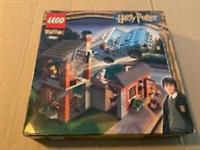 LEGO Harry Potter: Escape from Privet Drive 4728 In 2002 / 7 to 12 years old