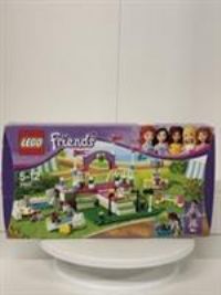 LEGO FRIENDS 3942 HEARTLAKE DOG SHOW