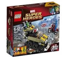 LEGO 76017 Marvel Super Heroes: Avengers Captain America vs Hydra - New & Sealed