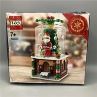 LEGO Seasonal: Snowglobe (40223) - Brand New & Sealed!