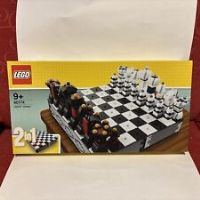 LEGO Miscellaneous: LEGO Chess (40174) New But Open Box