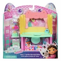 Gabby/'s Dollhouse: The Movie, Cakey/'s Sprinkle Cake-tastic Kitchen, Toy Figure, and Doll/'s house Accessories, Kids Toys for Girls and Boys Ages 3 and Up
