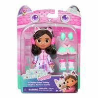 Gabby/'s Dollhouse: The Movie, Sweetest Treat Gabby, 6-Inch Doll, Confection-Themed Snow Gear & Accessories, Kids Toys for Girls & Boys Ages 3 and Up