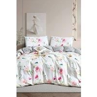 https://www.burton.co.uk/product/ezysleep-harper-floral-printed-duvet-set_p-17aae5a5-2e27-47dc-81fe-0843ab127d51£colour=Multi&size=Double