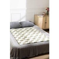 Living and Home 100 x 150cm Flannel Soft Lightweight Checkered Throw Blanket in Green