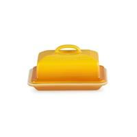 Le Creuset Stoneware Butter Dish, 900 g, 17 x 12.5 x 9 cm, Nectar, 70837176720000