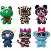 Basic Fun THREADZ Small Plush – 5-Inch Surprise Fashion Collectible Plush Toy – Soft, Stylish & Expressive Characters for Kids Ages 5+