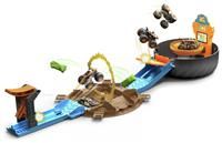 Hot Wheels Monster Trucks Stunt Tire Playset