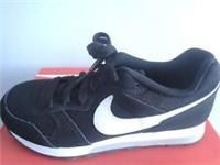 Nike MD Runner 2 GS 807316-001 Junior/Women's Sneakers