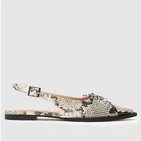Schuh Lorie Point Hardware Flat Shoe - Print