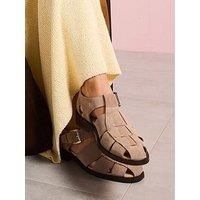 Schuh Lesia Fisherman Sandals - Beige