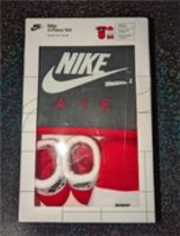 NIKE 3 Piece Infant Baby 0-6 3 Piece Set Baby Bodysuit Bodysuit Bib Boottie