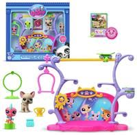 BANDAI Littlest Pet Shop Pets Got Talent Playset | LPS Playset With 2 Exclusive Pet Mini Figures 5 Accessories 1 Collector Card And 1 Virtual Code | Animal Collectable Kids Toys For Girls And Boys