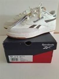 reebok men's club C revenge sneaker, chalk/brown uk size 5.5