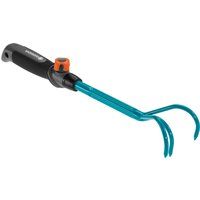GARDENA combisystem Hand Grubber: Three-tined garden claw for loosening and aerating soil, 7 cm working width, ergonomic handle, corrosion protection (8921-20)