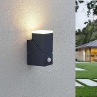 Sally LED outdoor wall light, one-bulb with sensor