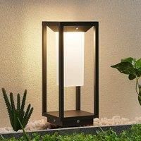 Outdoor Solar Lights /'Eliel/' (Modern) in Black Made of Aluminium (1 Light Source,) from Lucande | Solar lamp, Garden Solar Light