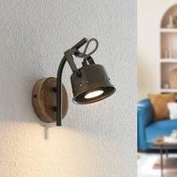 Lindby Rubinjo wall spotlight, wooden element