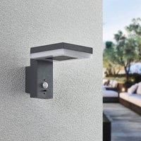 Lindby Solar Wall Light /'Laira/' with Motion Detector (Modern) in Black Made of Aluminium (1 Light Source,) from Solar lamp, Garden Solar Light